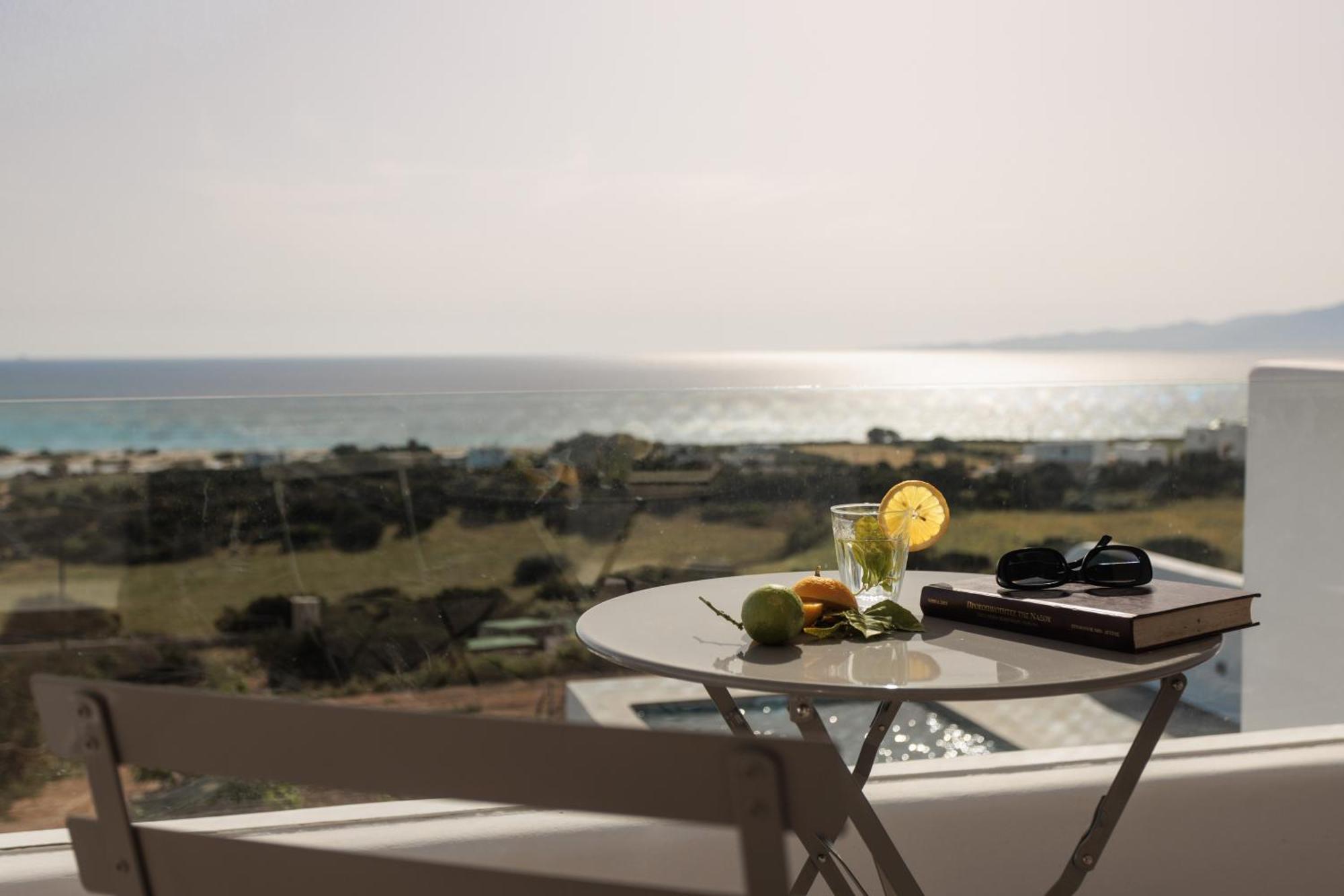 Phoenicia Naxos *